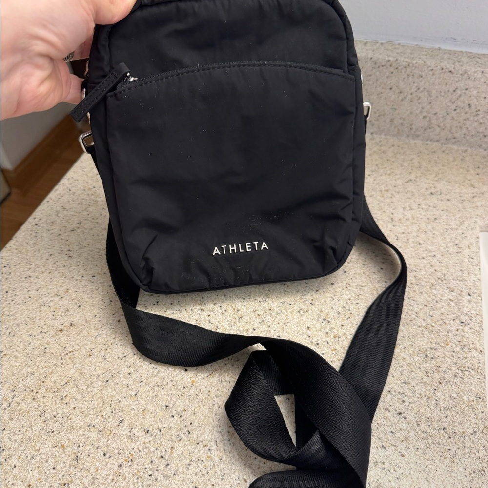 Athleta Black Nylon Crossbody Belt Bag for Men